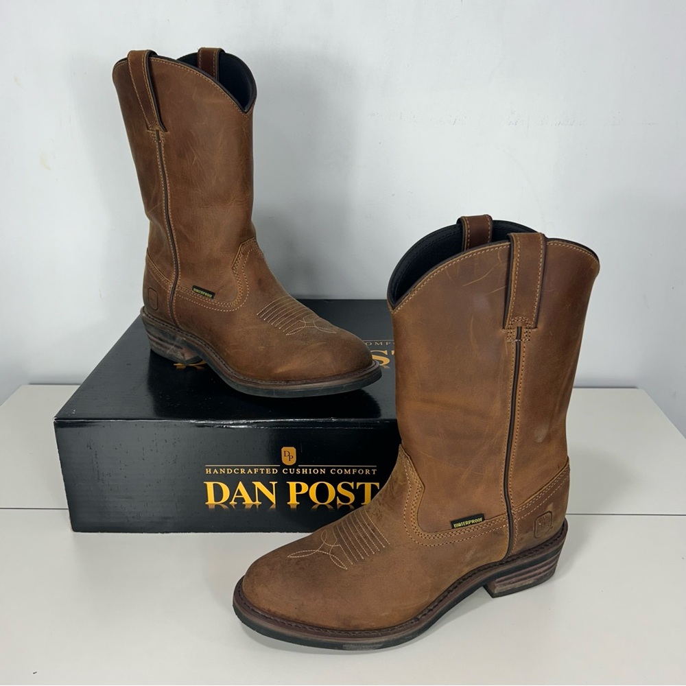 DAN POST round toe cowboy boot